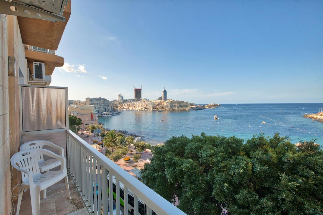 Vic- Seafront Apartment Sliema Bagian luar foto